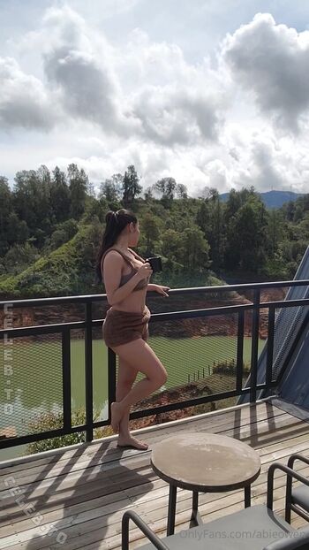 Full leaked Abieowen private onlyfans photo