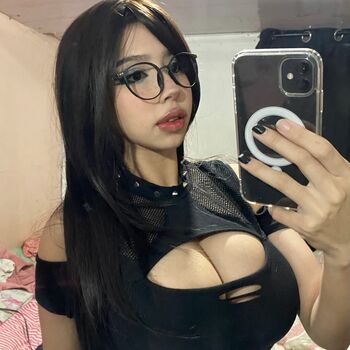 Full leaked Aby dazai private onlyfans photo