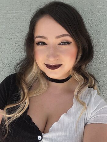 Full leaked Aimzatchu private onlyfans photo