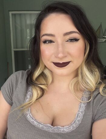 Full leaked Aimzatchu private onlyfans photo