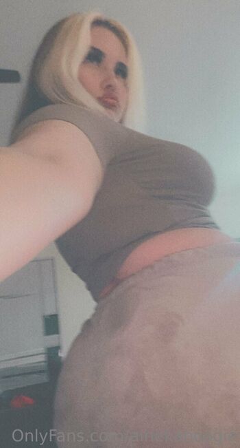 Full leaked Ainekaboogie private onlyfans photo