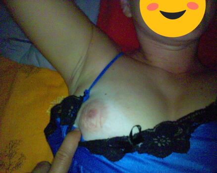 Aisselle De Femme