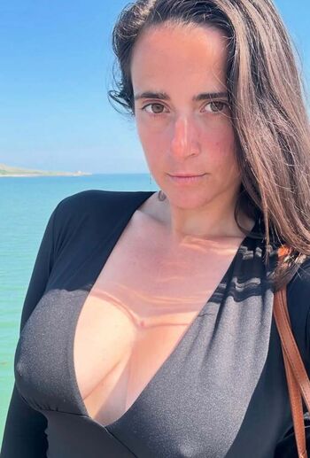 Full leaked Ale chianese private onlyfans photo