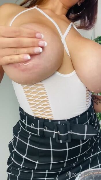Alexa Pearl