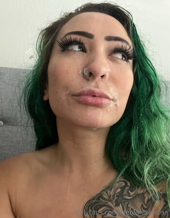 Alexxxandria23