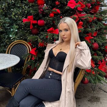 Full leaked Aliciaarwen private onlyfans photo