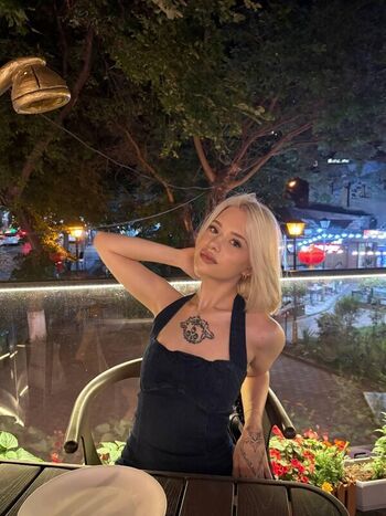 Full leaked Allegraschroeter private onlyfans photo