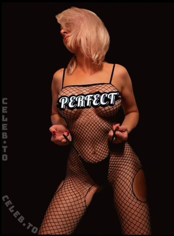 Full leaked Allura pose private onlyfans photo