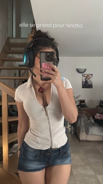 Full leaked Aloonea private onlyfans photo