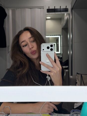 Alycia Debnam Carey