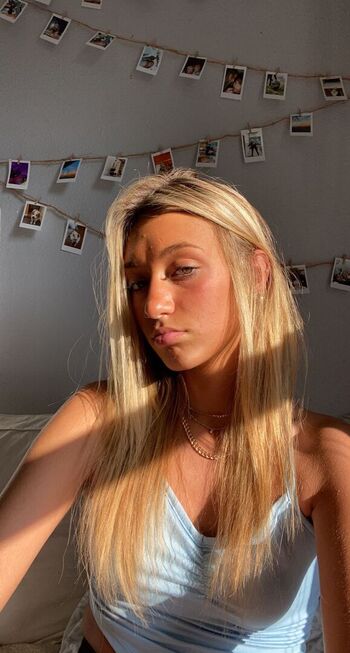 Full leaked Alyna wampler private onlyfans photo