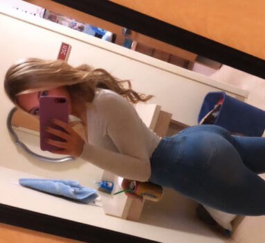 Alyssa_koelbel