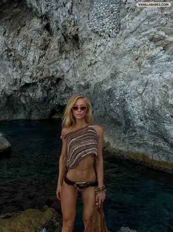 Full leaked Amandapaggi private onlyfans photo