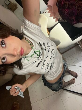 Full leaked Amandavais private onlyfans photo