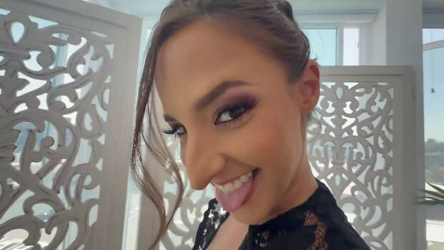 Amirah Adara