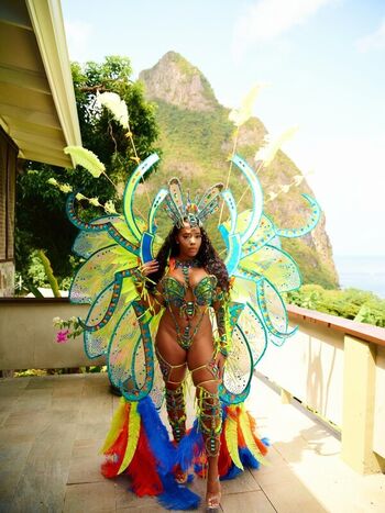 Angela Simmons