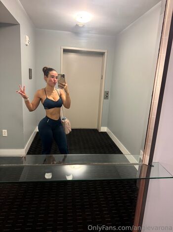 Angie Varona