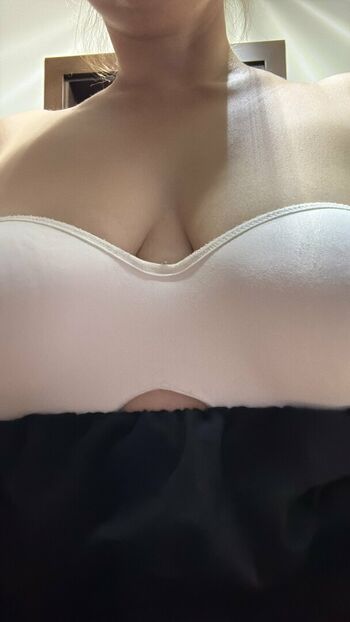 Full leaked Angiecoah private onlyfans photo