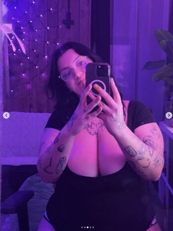 Full leaked Animebittiez private onlyfans photo