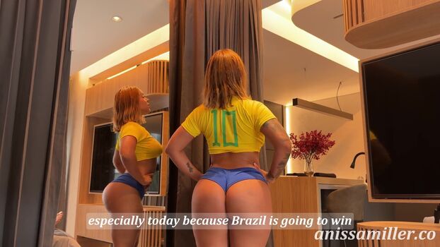 AnissaMiller1