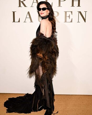Anne Hathaway