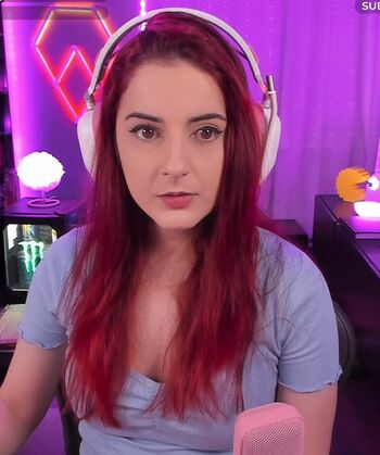 AnnieFuchsia