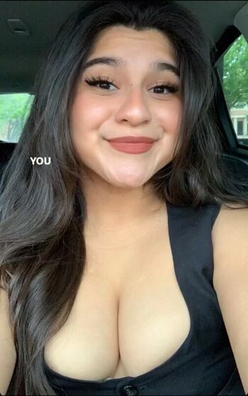 Full leaked Anniesbookstore private onlyfans photo