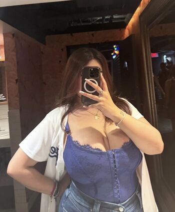 Full leaked Annn g private onlyfans photo