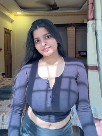 _anushkadiariess_