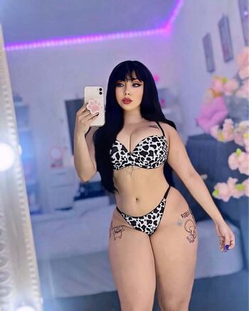 Full leaked Arely munson private onlyfans photo