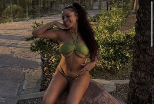 Arianna_tyler