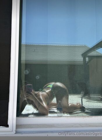 Astr0girll