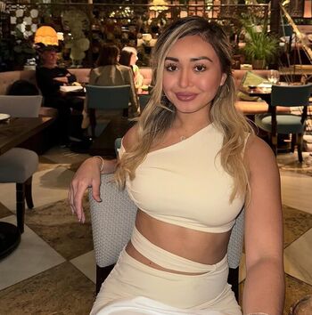 Full leaked Auntie le private onlyfans photo