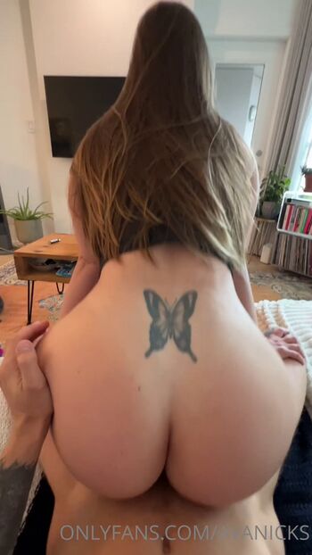 Ava Nicks