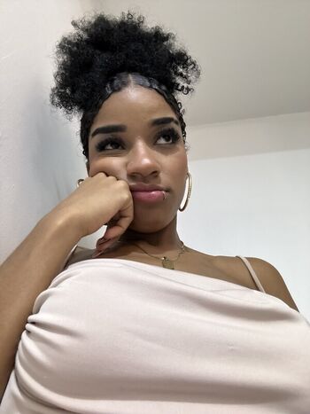 Full leaked Avamystiquex private onlyfans photo
