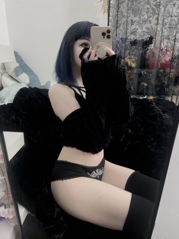 Full leaked Avavme private onlyfans photo