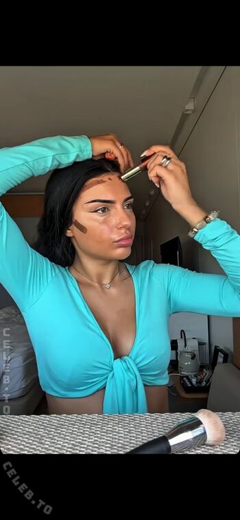 Full leaked Avendaaxs private onlyfans photo