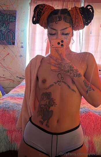 Full leaked Ayleks private onlyfans photo