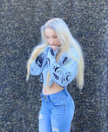 Full leaked Babyblubunny private onlyfans photo