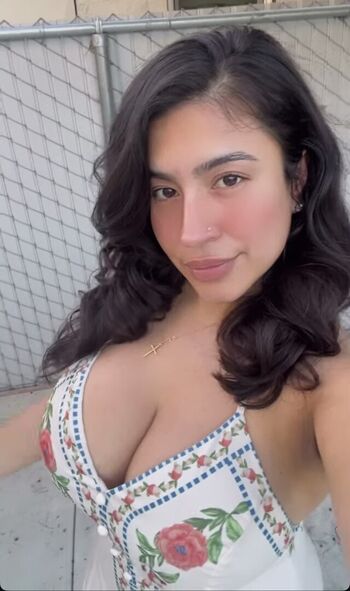 Full leaked Babyraena private onlyfans photo
