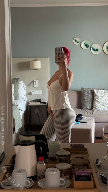 badmomzjay