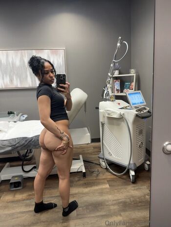 Full leaked Baecia private onlyfans photo