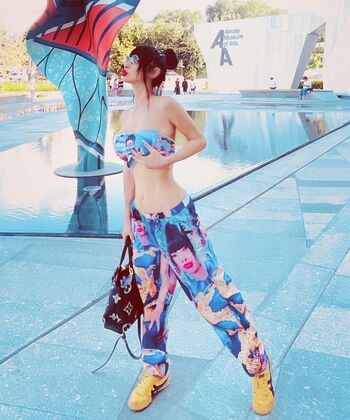 Bai Ling