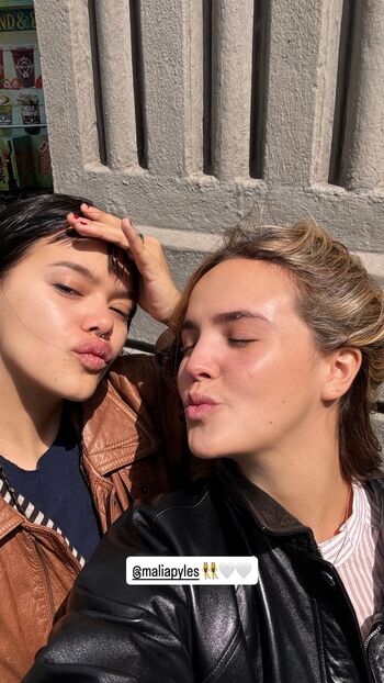 Full leaked Bailee madison private onlyfans photo