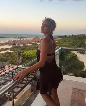 Full leaked Bailee madison private onlyfans photo