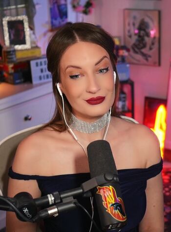BasicWitGirl