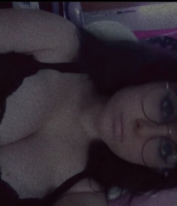 Full leaked Bayleefelax private onlyfans photo