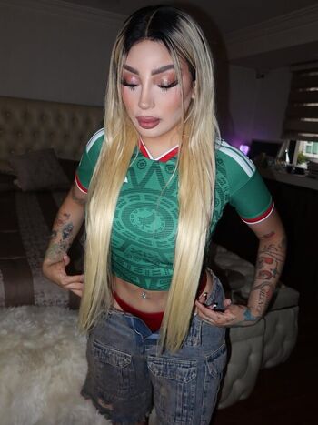 Full leaked Bellakath private onlyfans photo