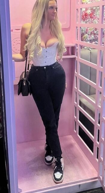 Full leaked Beth gould page private onlyfans photo