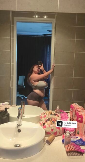 bne_haylee47
